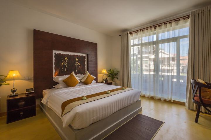 Room 10 of 67