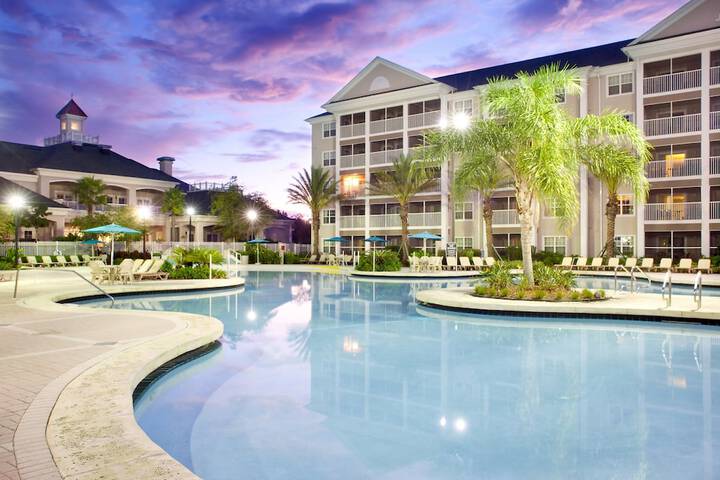 Pools & Facilities