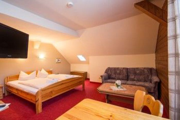Room 14 of 20