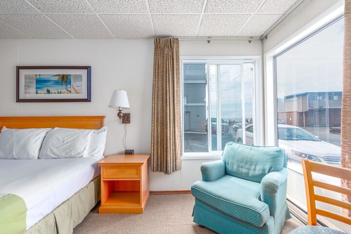 Room 10 of 43