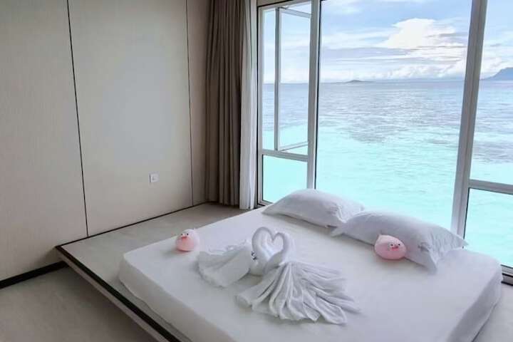 Room 5 of 24