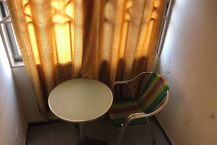 Room 2 of 22