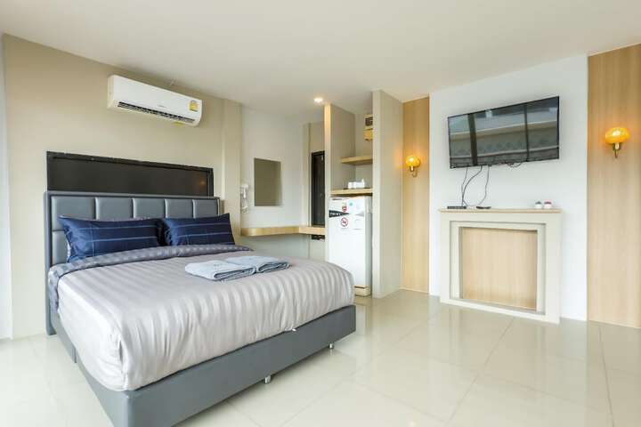 Room 12 of 57