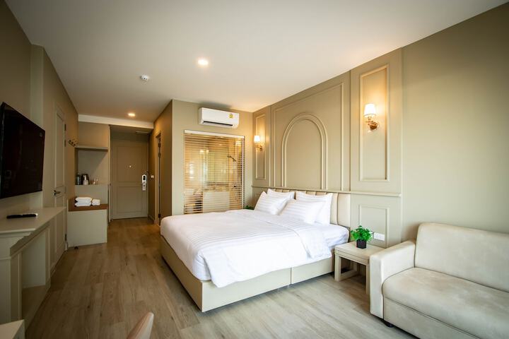 Room 14 of 135