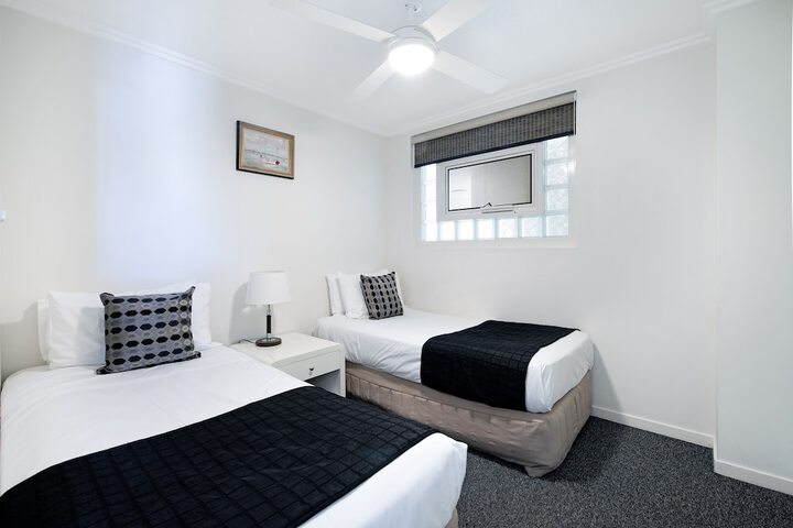 Room 16 of 78