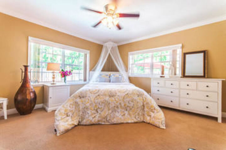 Room 202 of 524