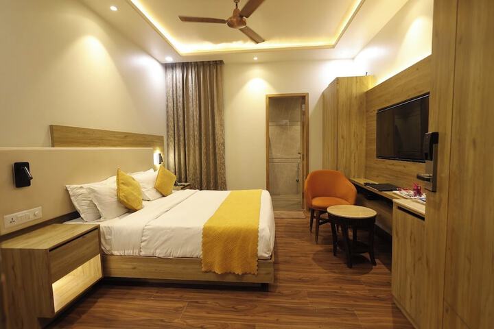 Room 7 of 52