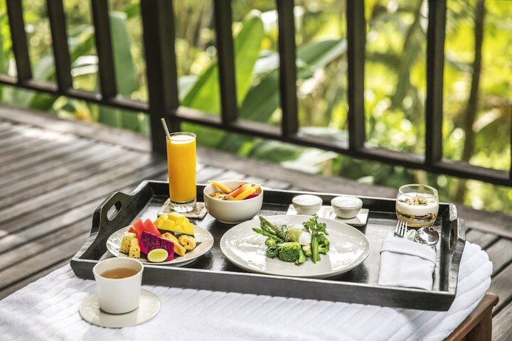 Breakfast/Coffee Service 111 of 142