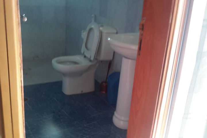 Room 12 of 17