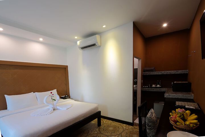 Room 26 of 47