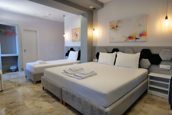 Room 6 of 95
