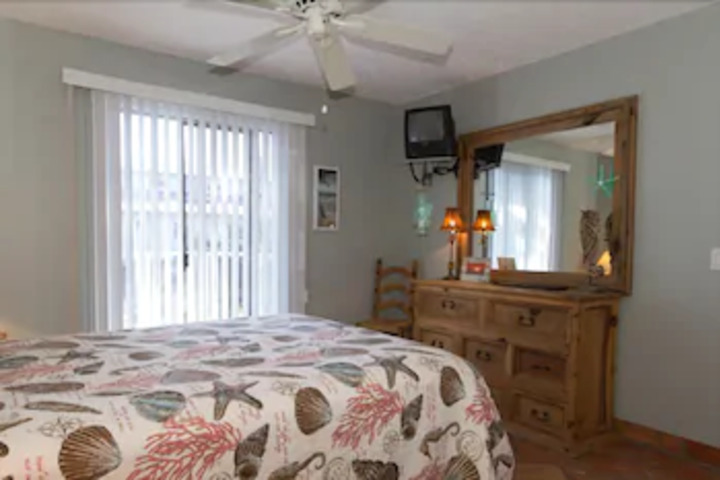 Room 5 of 5