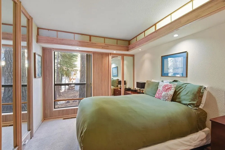 Room 5 of 20
