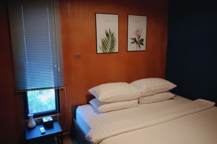 Room 22 of 161