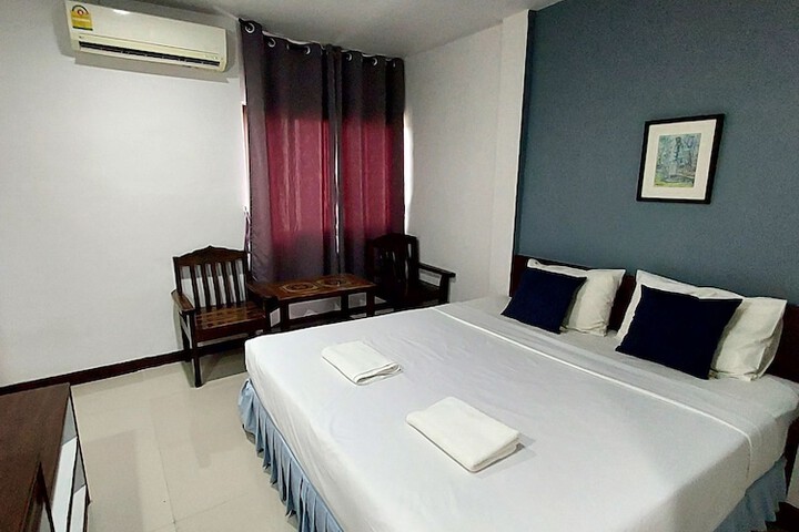 Room 38 of 48