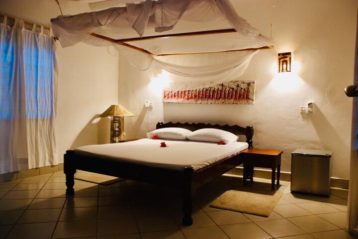 Room 2 of 11