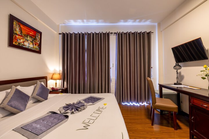 Room 32 of 104