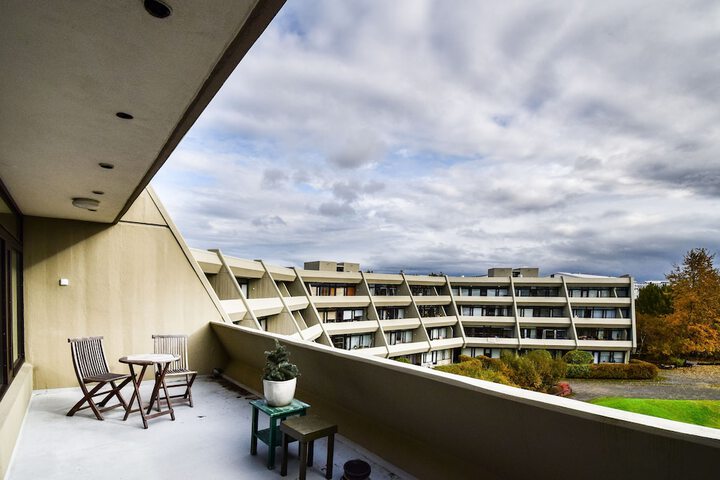 Terrace/Patio 10 of 16