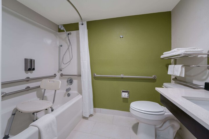 Room 14 of 23
