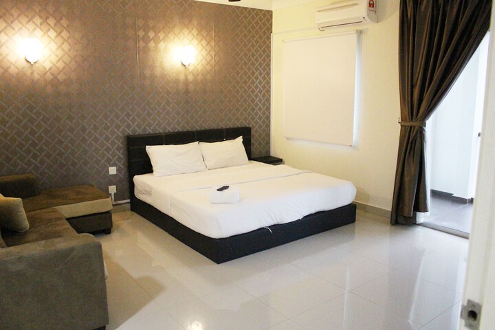 Room 15 of 41