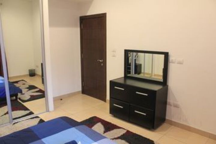Room 13 of 31