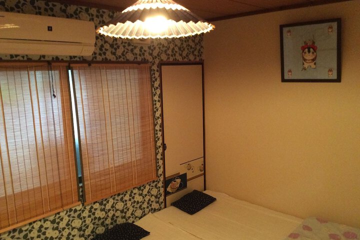 Room 15 of 23