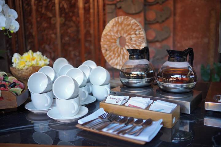 Dining 54 of 71