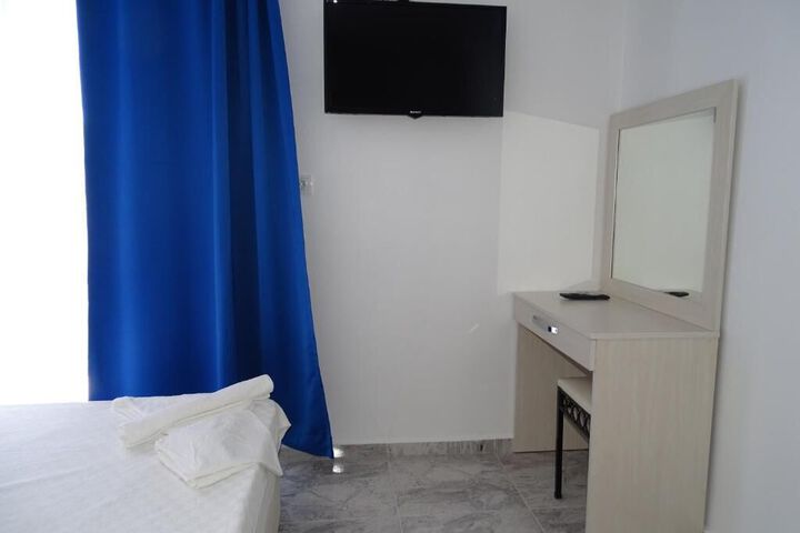 Room 52 of 61