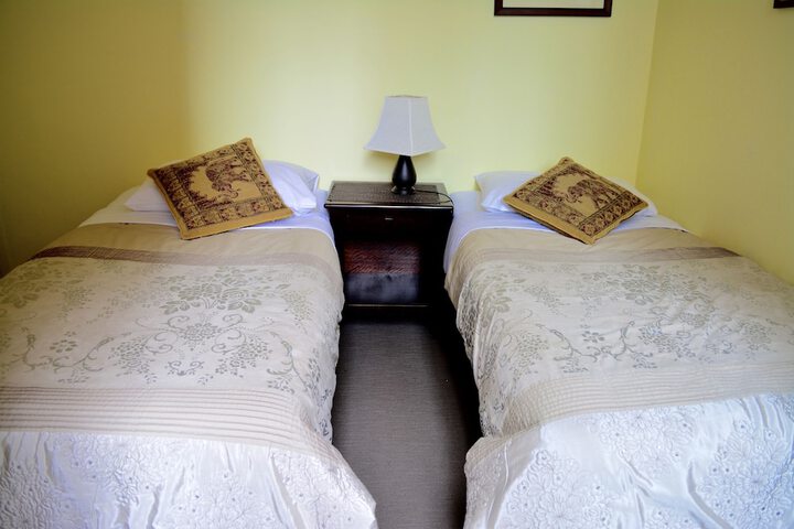 Room 8 of 37