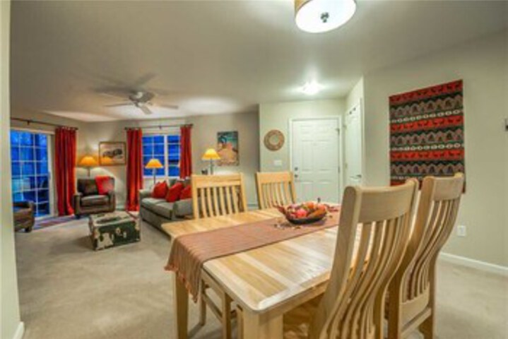 Room 6 of 25