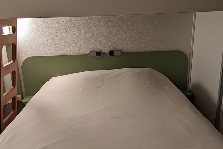 Room 6 of 39