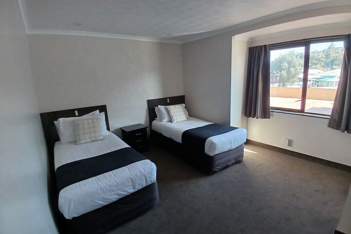 Room 20 of 120