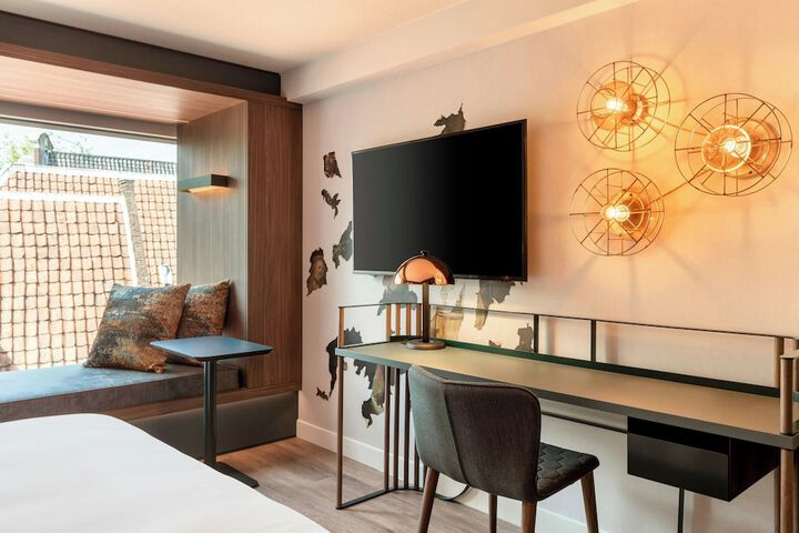 Room 54 of 219