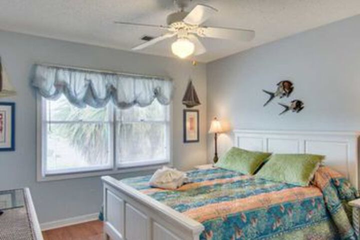Room 10 of 47