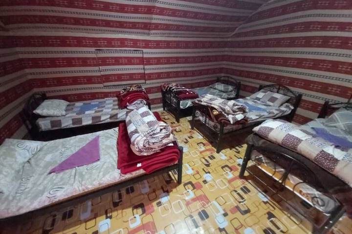 Room 12 of 62