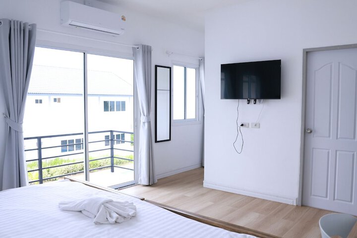 Room 11 of 47