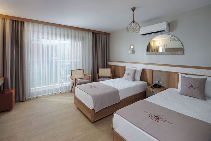 Room 5 of 31