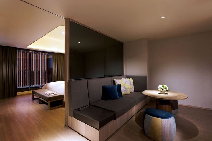 Room 13 of 43