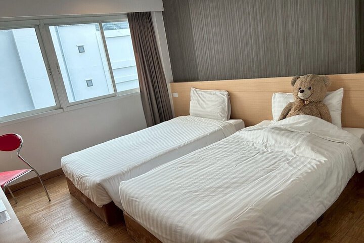 Room 26 of 42