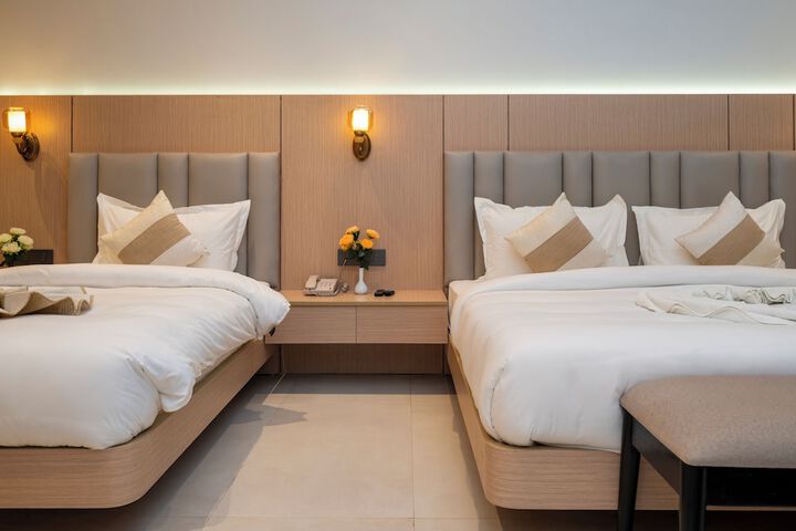 Room 21 of 80