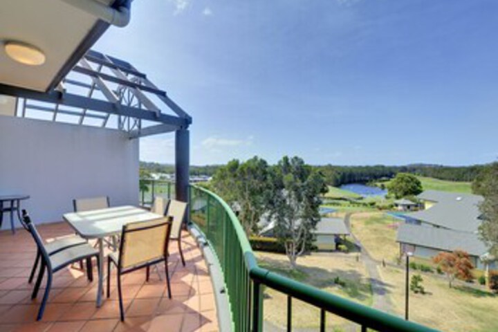 Terrace/Patio 16 of 17