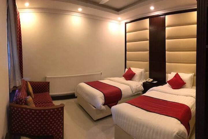 Room 5 of 69