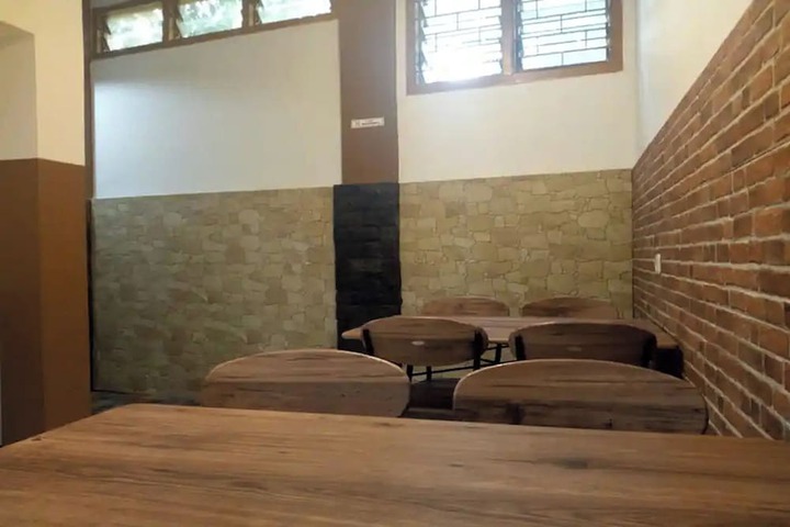 Room 18 of 24