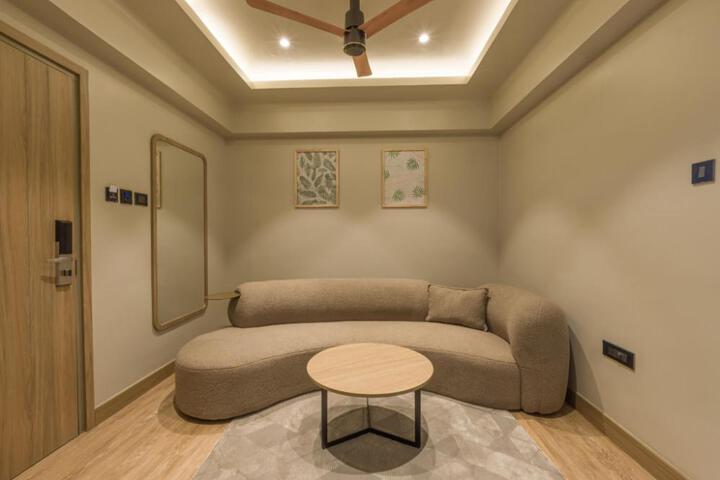 General 16 of 29