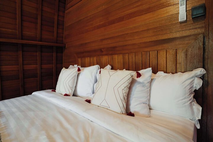 Room 6 of 26