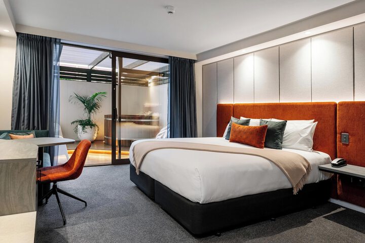 Room 16 of 109