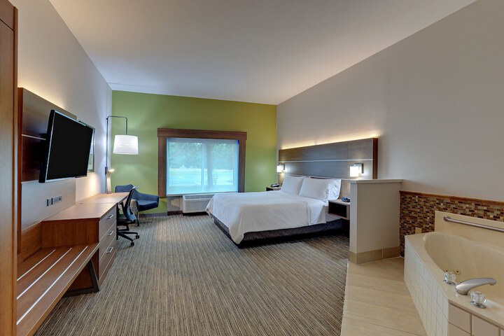 Standard | King Bed (20 of 25)