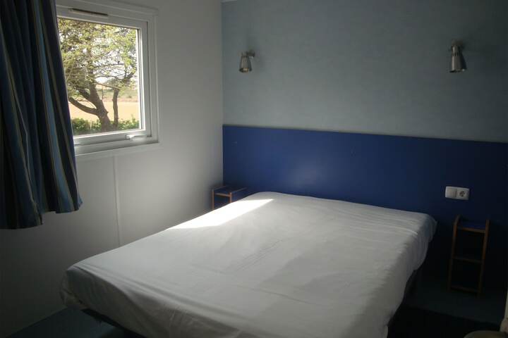 Room 6 of 36