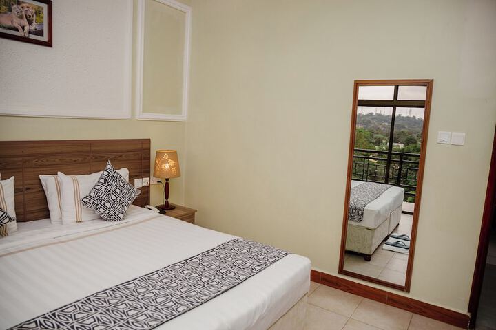 Room 15 of 121