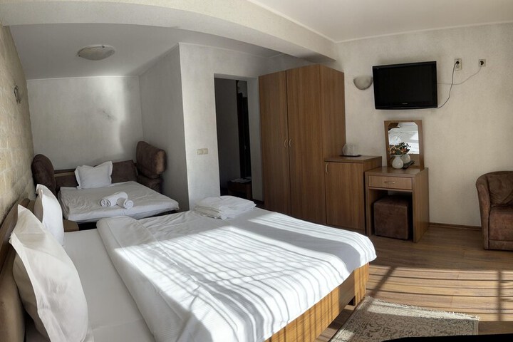 Room 21 of 113